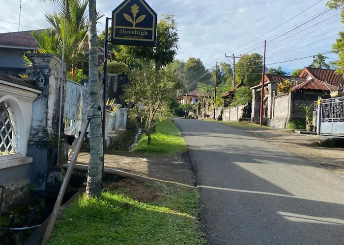 Clovehigh And Munduk